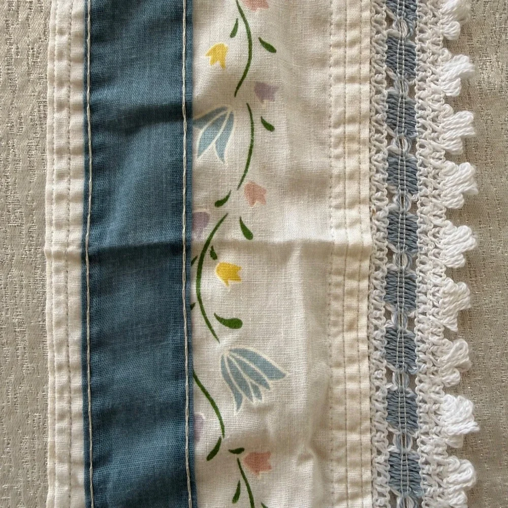 2pc Vintage Floral Curtain Valance Panels 51x5 Blue Lace Cottagecore Farmhouse